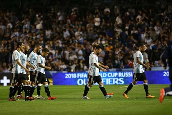  Hasil Pra-Piala Dunia: Vs Peru 0-0, Argentina &amp; Messi Gagal ke Rusia?