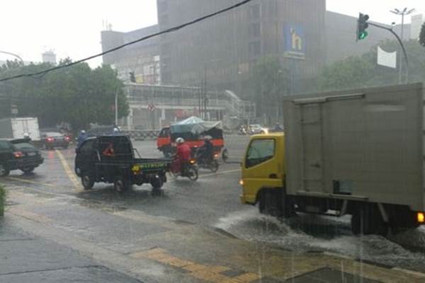 Jakarta diguyur hujan/Antara