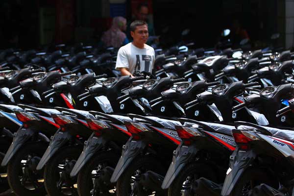  Penjualan Motor September Tersendat
