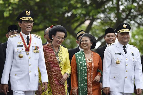  Pelantikan Gubernur DIY Sri Sultan Hamengku Buwono X