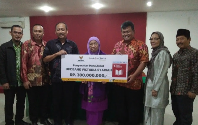  Bank Victoria Syariah Salurkan Zakat Rp300 Juta Ke Kampus IIQ Jakarta