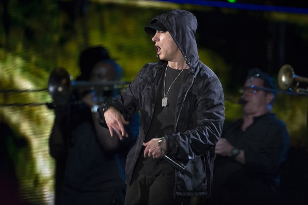 Eminem Serang Donald Trump Lewat Rap