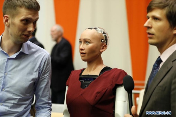  Robot Cantik Hadir di Konferensi PBB Sebagai Peserta