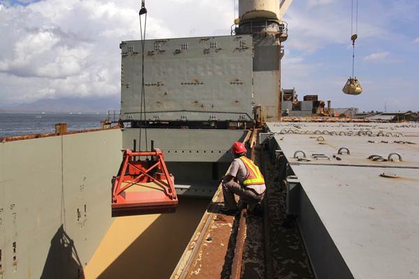  Pelabuhan Tanjung Wangi Tangani Bongkar Muat 77.955 ton Kedelai