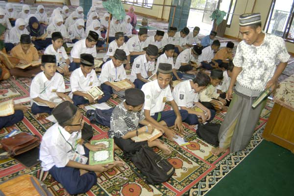  Kemandirian Ekonomi Pesantren Dibahas di Sarasehan Ulama Asean