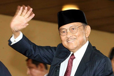   B.J. Habibie Ingin Prof. Sultan Muhammad Zein jadi Pahlawan Nasional