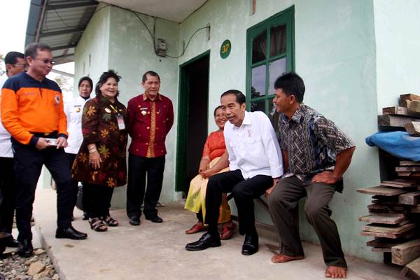  Presiden Jokowi Kunjungi Perumahan Pengungsi Gunung Sinabung