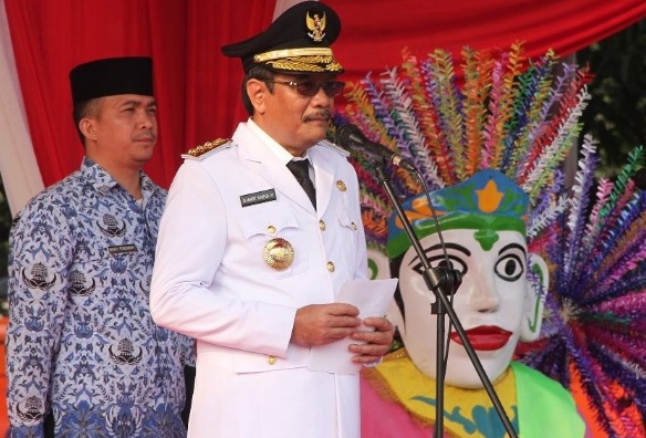  Djarot Tak Hadiri Pelantikan Anies-Sandi