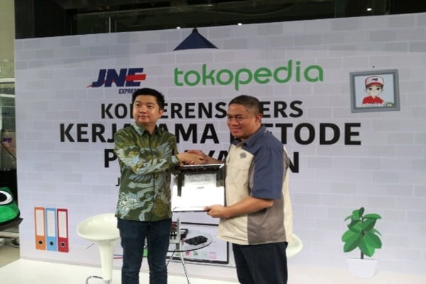  Belanja di Tokopedia, Bayar di JNE