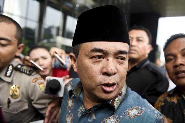  Pengadilan Tipikor KTP-E:  Pernah Laporkan Setya Novanto ke Ical? Ini Pengakuan Ade Komarudin