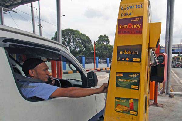  ELEKTRONIFIKASI JALAN TOL : Promo Senyap Kartu Elektronik