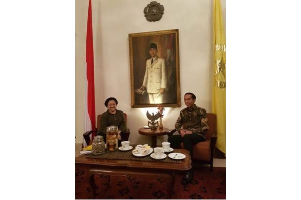  Presiden Jokowi dan Megawati Bertemu 3 Jam di Istana Batu Tulis