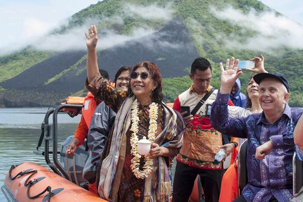  Susi Pudjiastuti dan Dubes AS Tutup Sasi Lobster