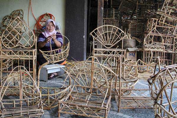  Pebisnis Mebel Sambut Baik Rencana Pengembangan Pusat Stok Bahan Baku