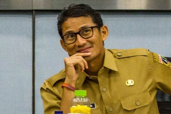  Janji Bikin Stadion Sekelas Old Trafford, Sandiaga Bilang Tidak Usah Terburu-buru