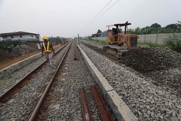  PROYEK JALUR KERETA API : Progres Tanjung Enim ke TAA Terancam Molor