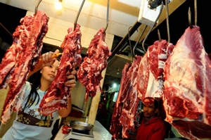  Penjualan Daging Sapi di Bojonegoro Landai