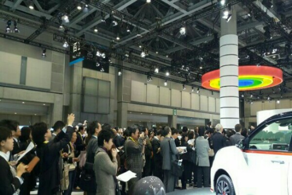  LAPORAN DARI JEPANG: Tokyo Motor Show 2017 Ajang Pamer Mobil Listrik Dunia