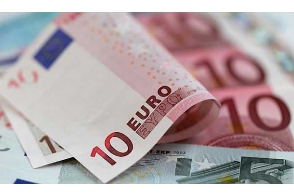  Euro Berpotensi Melemah ke 1,55 per dolar, Rekomendasi Jual