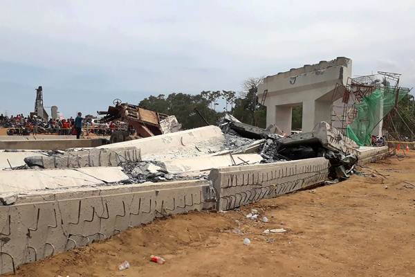  Konstruksi Jalan Tol Pasuruan-Probolinggo Ambruk