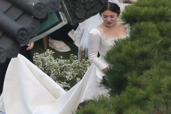  Pesta Kebun Pernikahan Song Joong-ki dan Song Hye-kyo