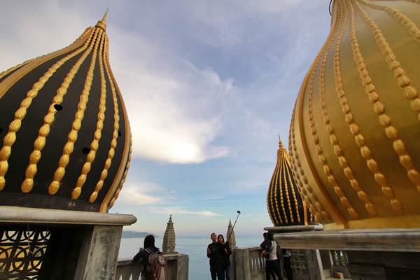  Wisata Masjid Walima Emas Gorontalo