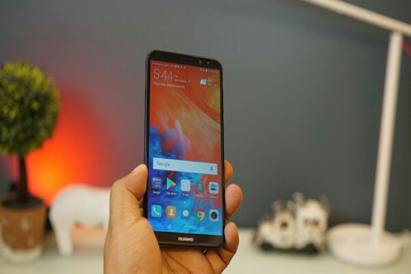  Ponsel dengan Empat Kamera, Huawei nova 2i Resmi Meluncur