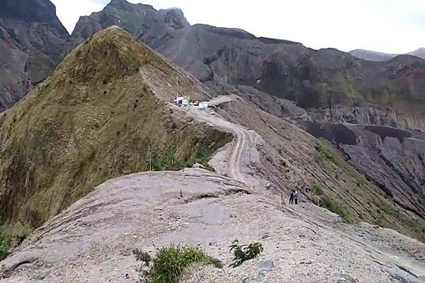  Basarnas Temukan 9 Pendaki di Puncak Gunung Kelud