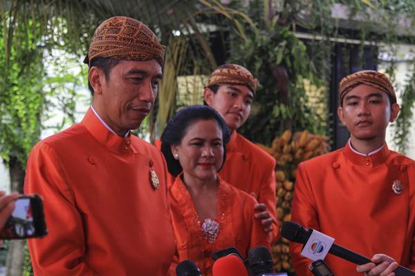  Presiden Jokowi Ternyata Masih Kerja Meski Sibuk Siapkan Pernikahan Kahiyang