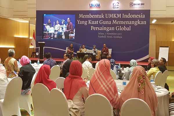  Bisnis Indonesia dan BRI Gelar Seminar UMKM di Surabaya