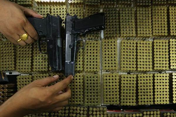  Dokter Bunuh Istri: dr. H Rogoh Kocek Rp45 Juta untuk Beli Dua Pistol