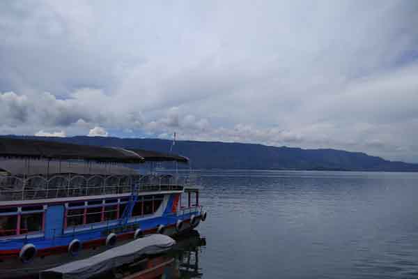  Bukan Cuma Keindahan Danau Toba, Tomok Juga Punya Kelebihan Ini