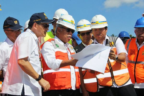  Pembebasan Lahan 76%, Menteri Basuki Minta Tol Manado-Bitung Dikebut