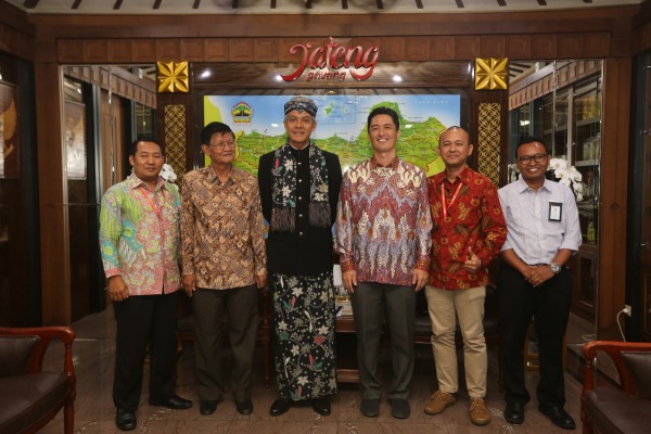  Viar Bareng PLN Segera Buka Stasiun Pengisian Listrik di Jateng