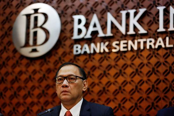  FUNGSI INTERMEDIASI : Kredit Tumbuh di Batas Bawah