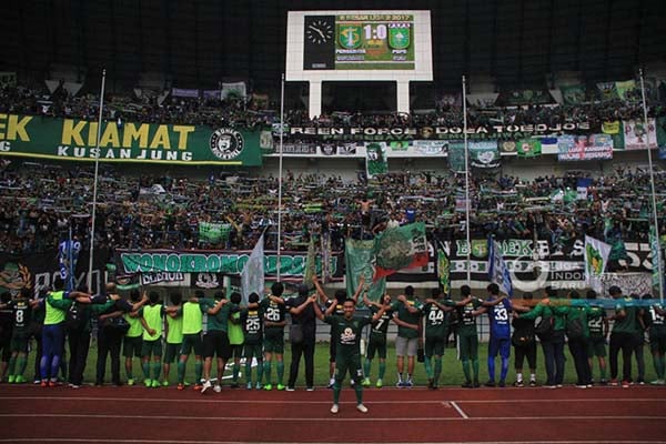  Persebaya Surabaya Kembali ke Kompetisi Teratas Sepak Bola Indonesia