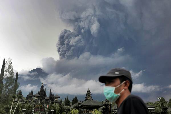  Hujan Abu Gunung Agung