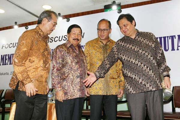  Diskusi Membangun Industri Nasional Berkelanjutan