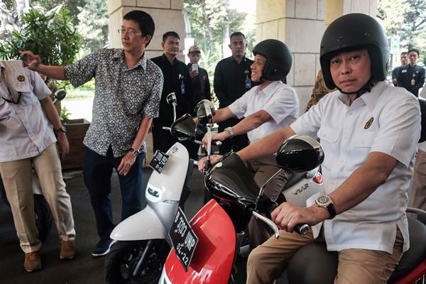  SEPEDA MOTOR LISTRIK: Inilah Teknologi Terbaru Baterai Skuter Viar