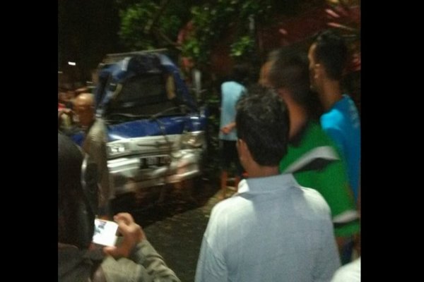  Diduga Akibat Rem Blong, Truk Tabrak Pikap di Manyaran