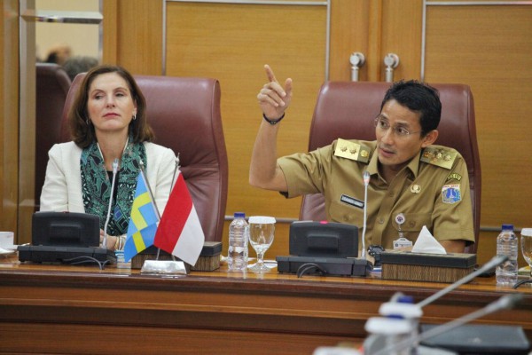  PENANAMAN MODAL ASING : Swedia & UEA Jajaki DKI
