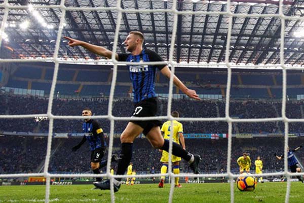  Hasil Liga Italia: Menang 5-0, Inter Gusur Napoli dari Pucuk Klasemen