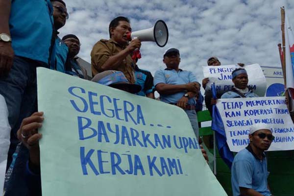 Upah Belum Dibayar Pengusaha 10 Bulan, Buruh Menuntut