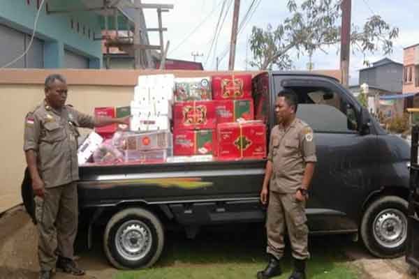  Karantina Tarakan Tahan 1.053 Kg Buah Ilegal Asal Tawau 