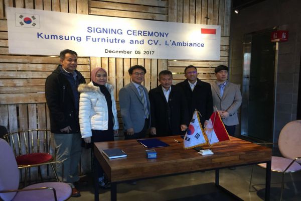  Tembus Pasar Kerajinan Korsel, L’Ambiance Digandeng Kumsung Furniture