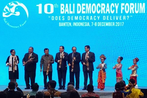  Pembukaan Bali Democracy Forum Ke-10