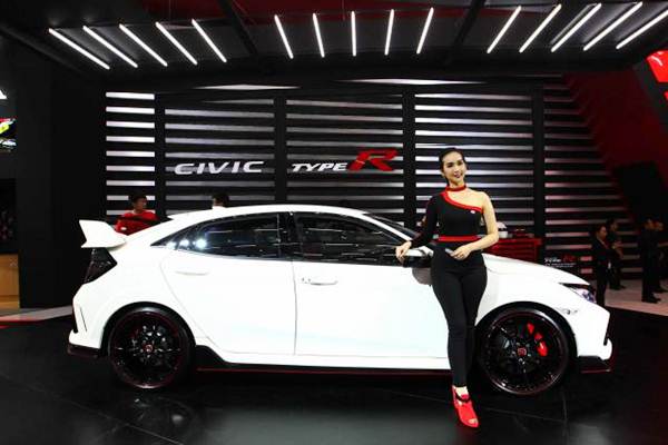  Civic Type R Jadi Model Andalan Honda di Makassar