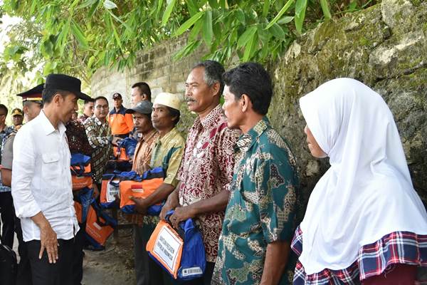  Presiden Jokowi Tinjau Dampak Banjir di Gunung Kidul