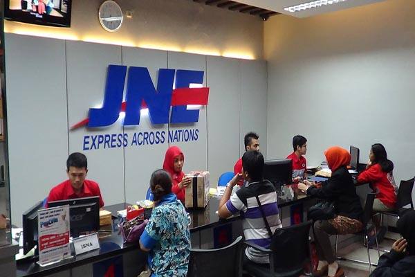  LOGISTIKOS : Di Bisnis Kurir, Disrupsi Harga Mati