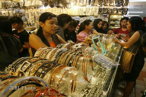  Harga Emas di Jateng Terus Turun